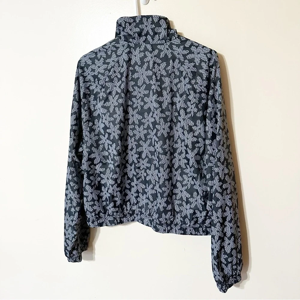 Nike Sportswear AOP Sport Daisy Black White Jacket Women’s Size Medium